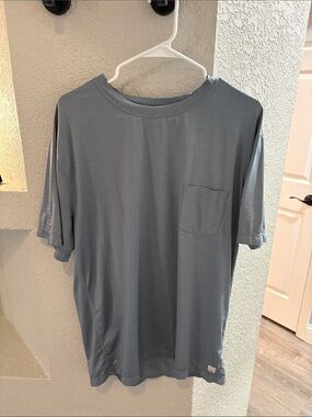 Vuori Short Sleeve Pocket Tee - Blue Gray